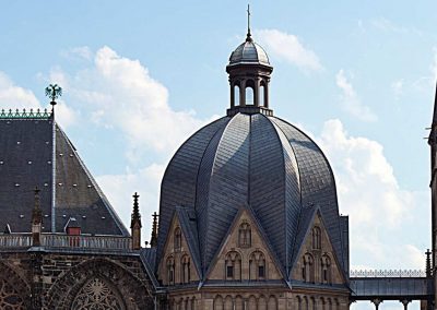 Kirchenblei von Röhr + Stolberg deckt den Aachener Dom